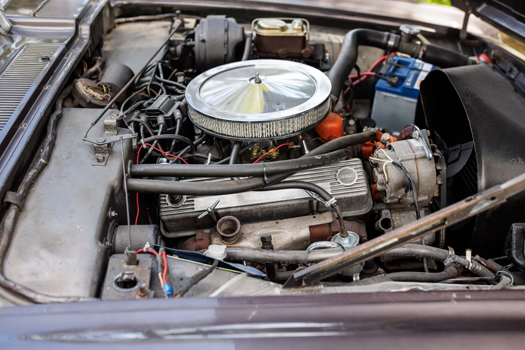 1973 Studebaker Avanti - Image 30 of 31