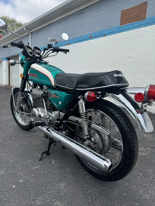 1973 Suzuki GT - Image 4 of 31