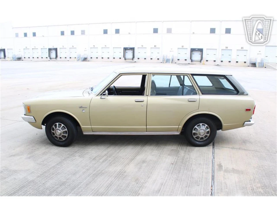 1973 Toyota Corona 4th Gen - Image 2 of 31