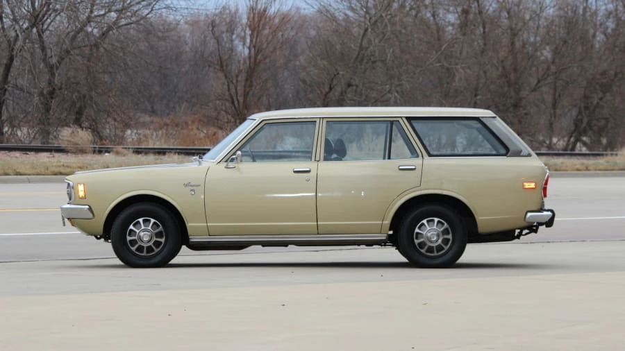 1973 Toyota Corona 4th Gen - Image 2 of 7