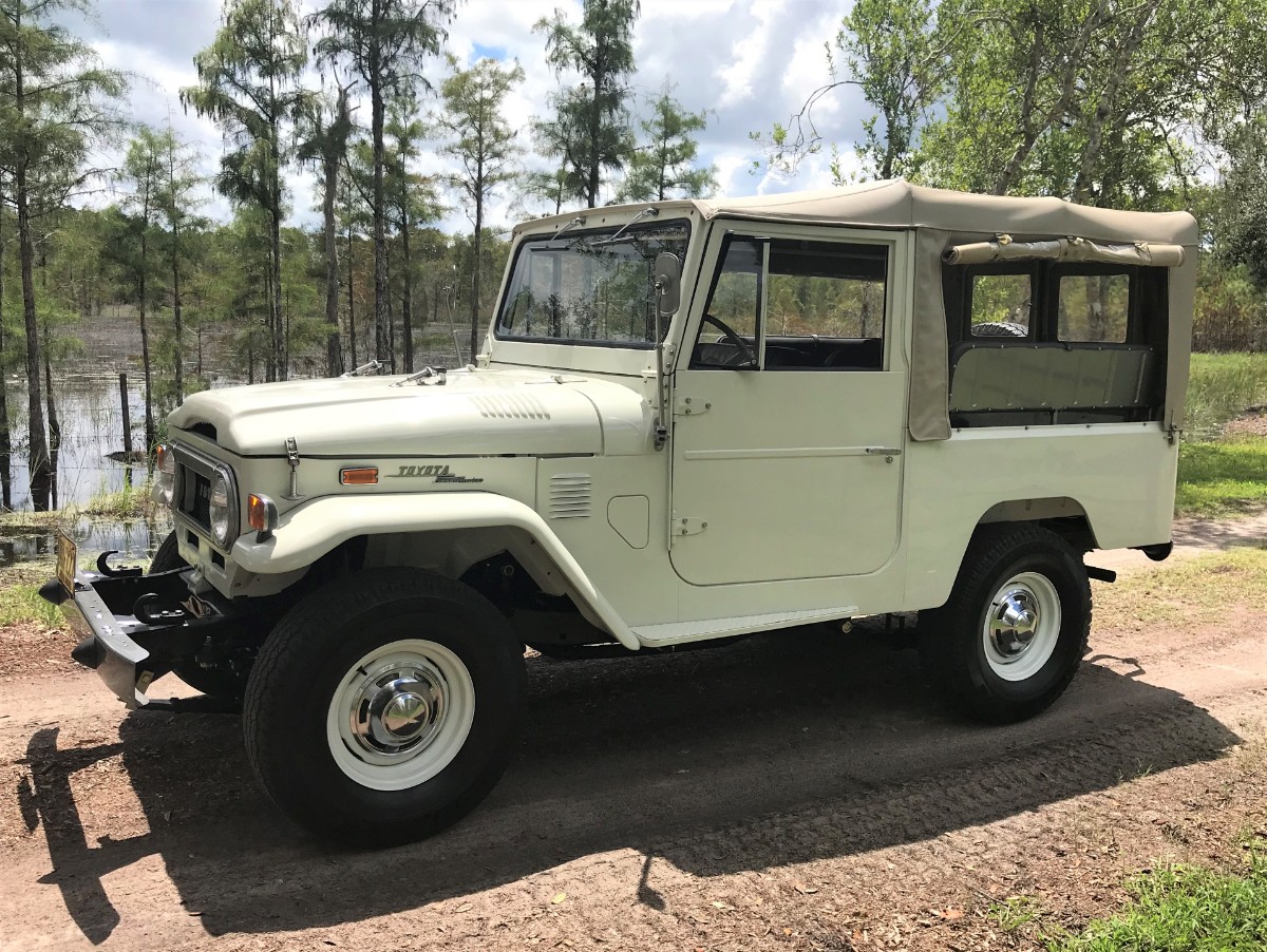 1973 Toyota Land Cruiser FJ43