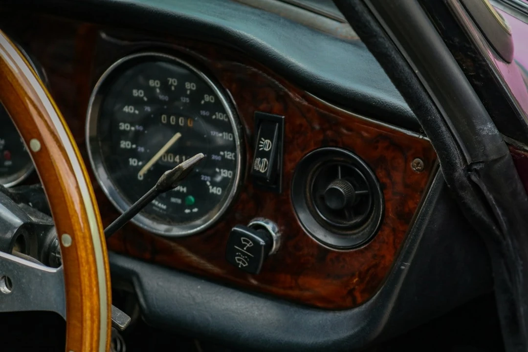 1973 Triumph TR6 CF Injected - Image 17 of 30
