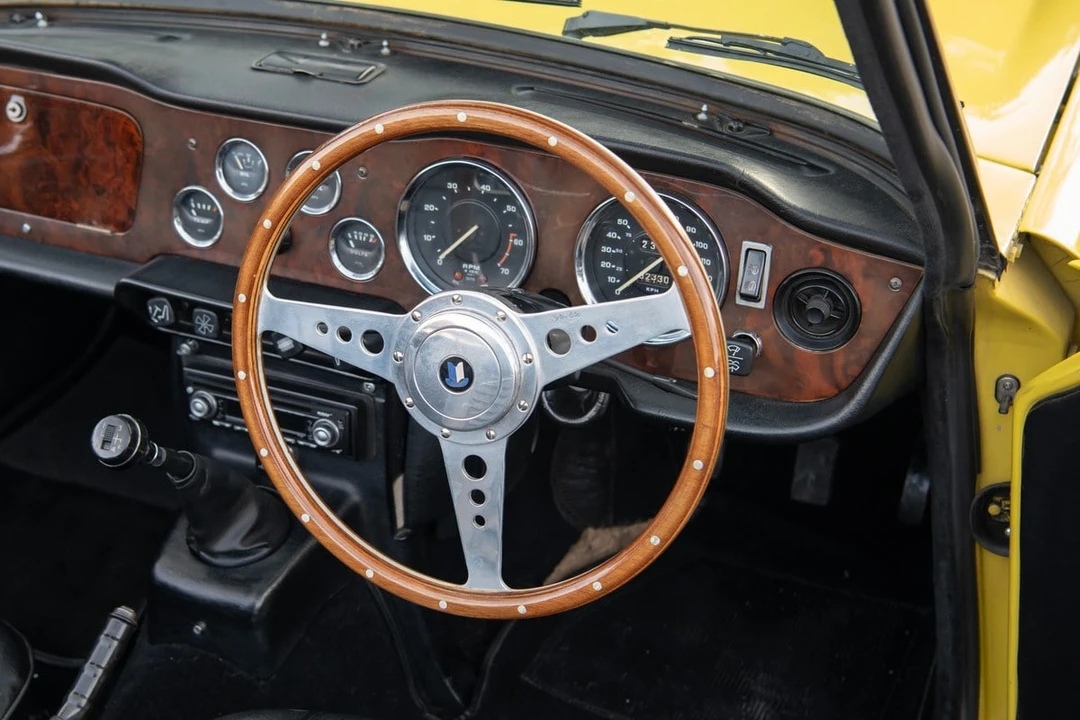 1973 Triumph TR6 CF Injected - Image 18 of 31
