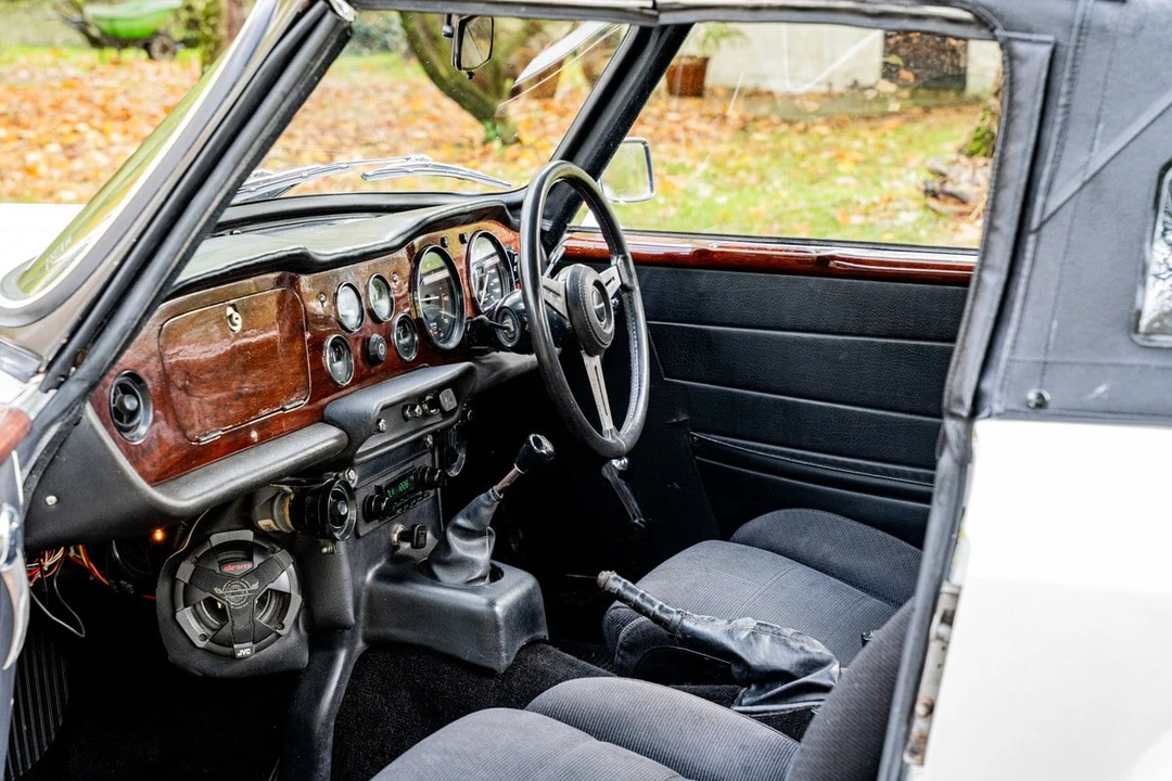 1973 Triumph TR6 CF Injected - Image 16 of 30
