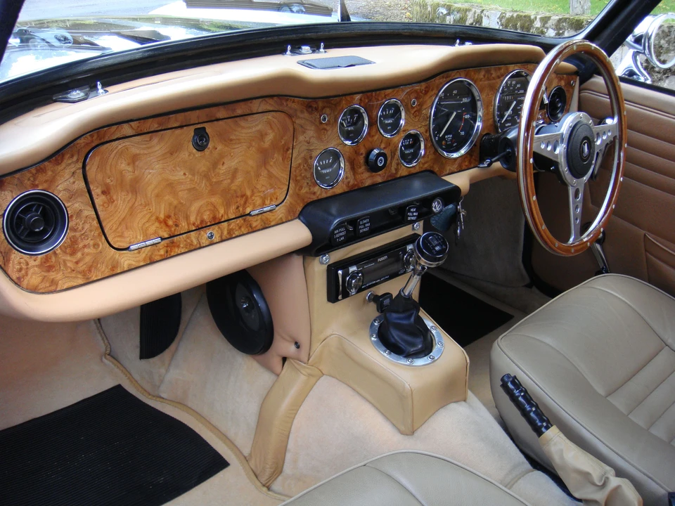 1973 Triumph TR6 CF Injected - Image 7 of 15