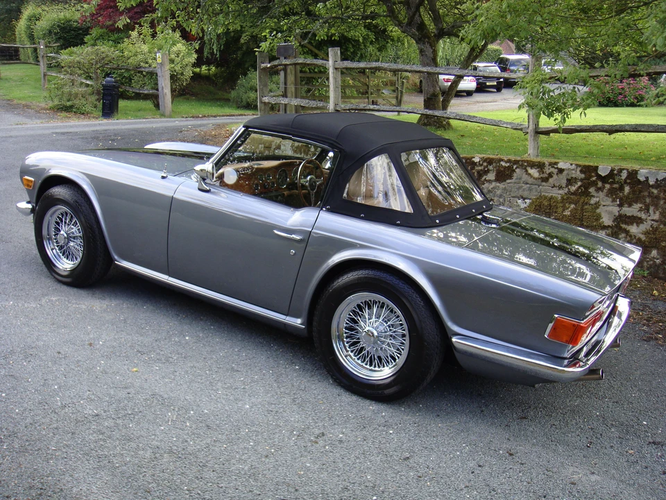 1973 Triumph TR6 CF Injected - Image 13 of 15