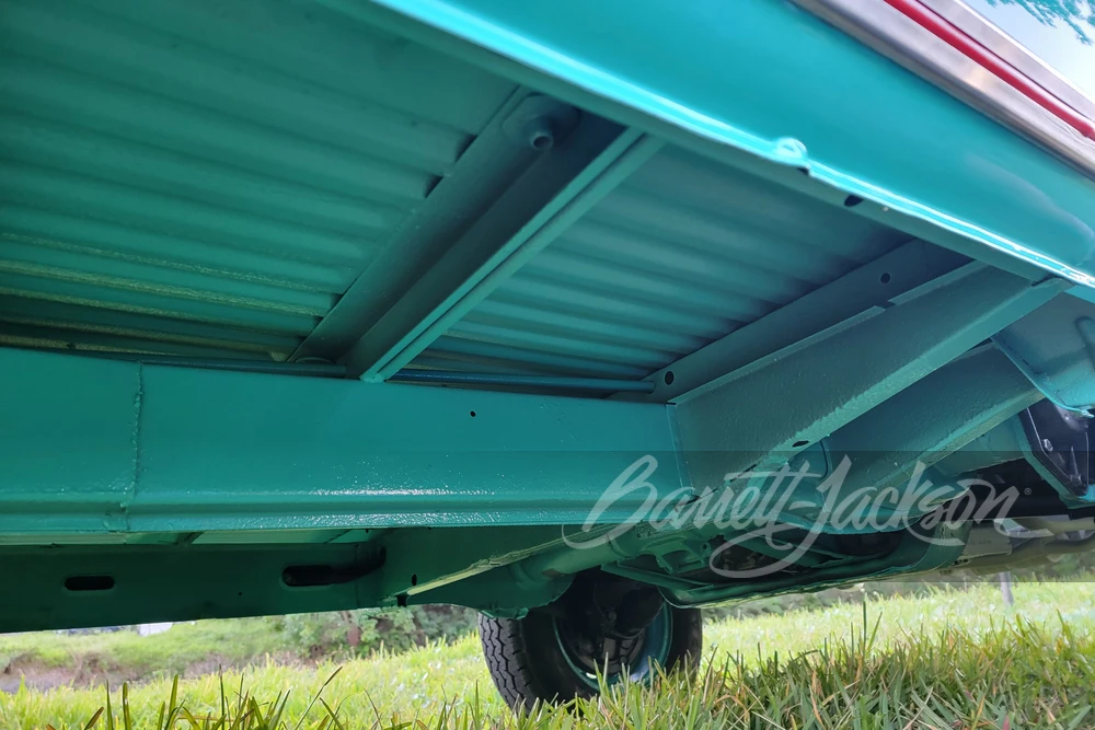 1973 Volkswagen Bay-Window Bus - Image 8 of 10