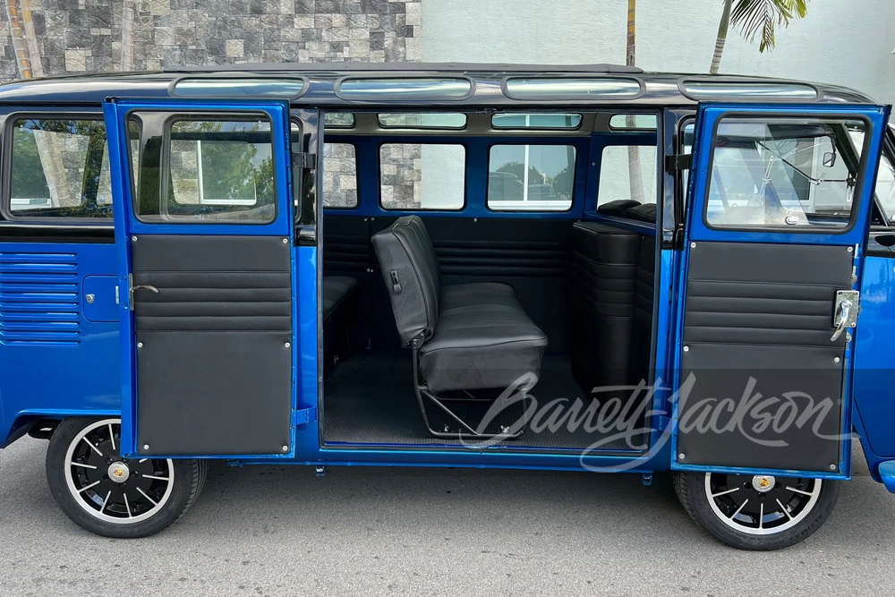1973 Volkswagen Split-Window Bus - Image 6 of 11