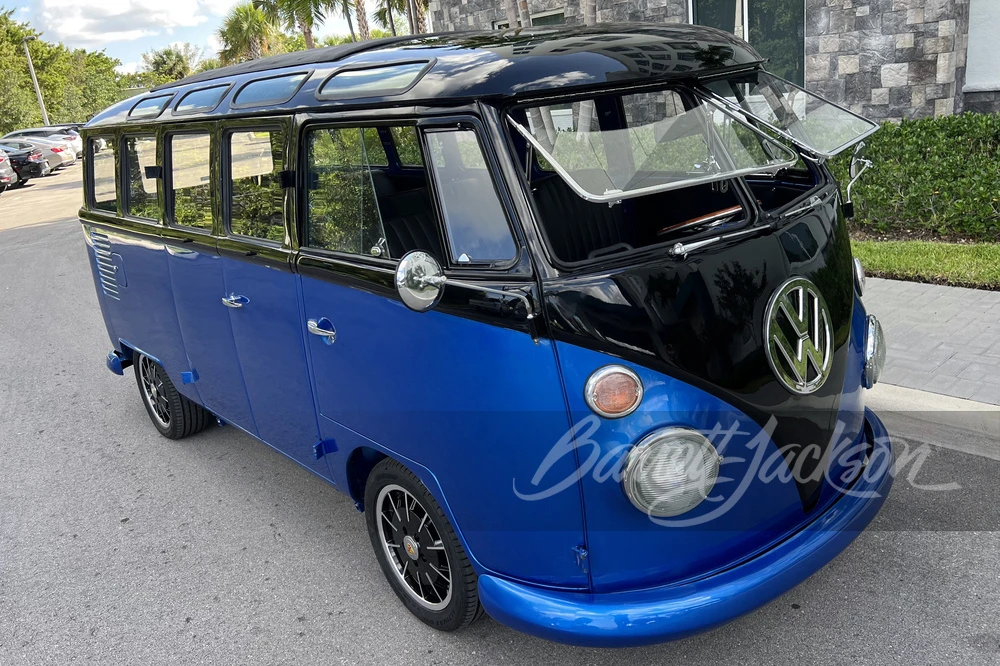 1973 Volkswagen Split-Window Bus - Image 10 of 11