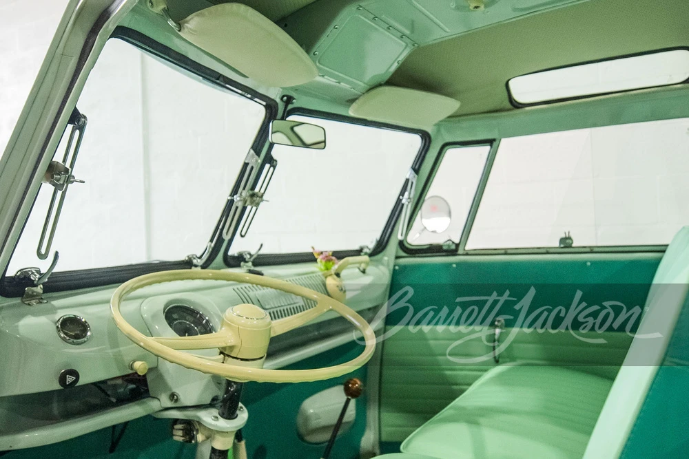 1973 Volkswagen Split-Window Bus - Image 4 of 31