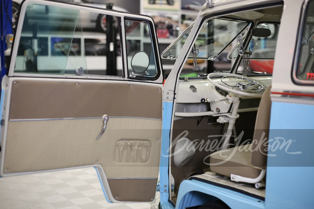 1973 Volkswagen Split-Window Bus - Image 10 of 20