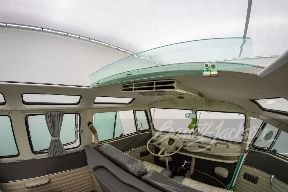 1973 Volkswagen Split-Window Bus - Image 16 of 31