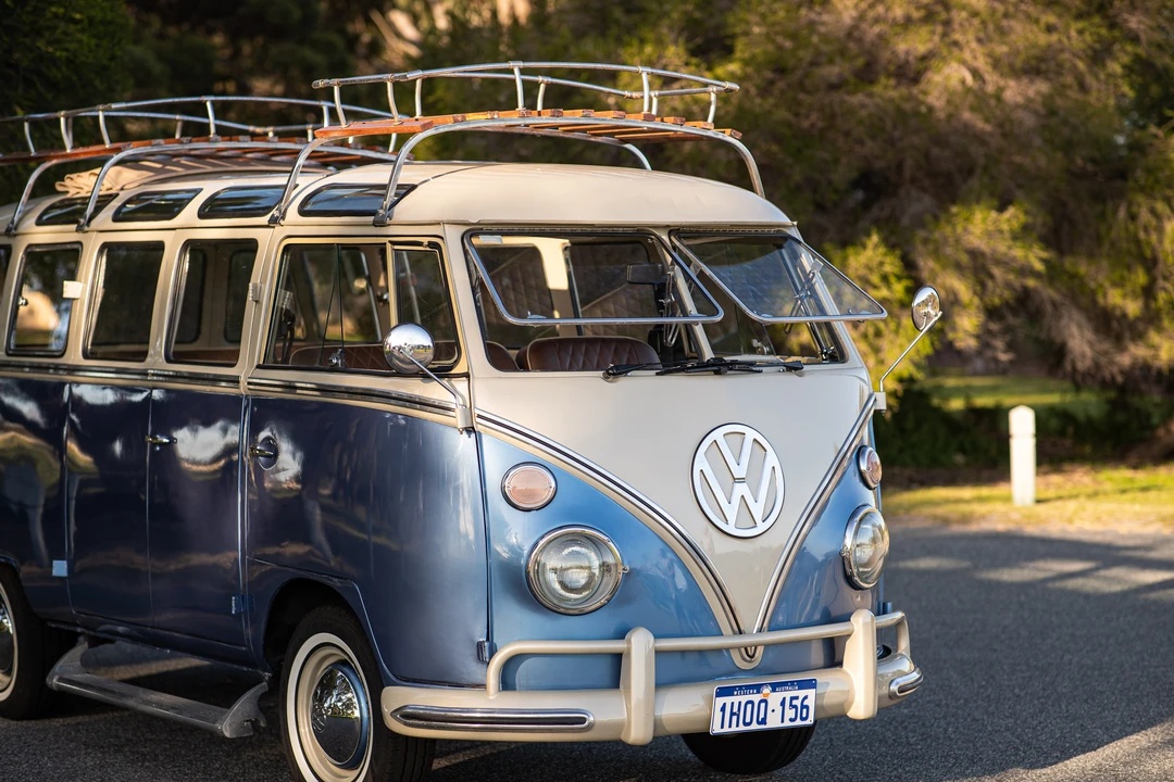 1973 Volkswagen Split-Window Bus - Image 20 of 31