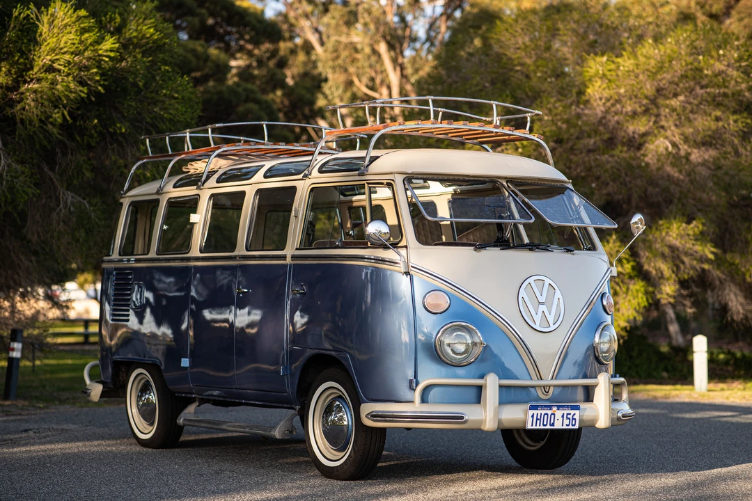 1973 Volkswagen Split-Window Bus - Image 10 of 31