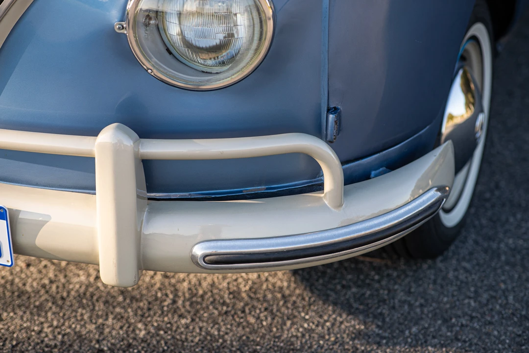 1973 Volkswagen Split-Window Bus - Image 25 of 31