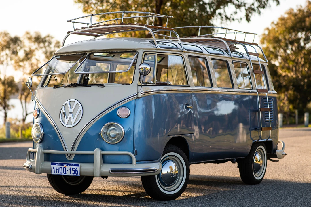 1973 Volkswagen Split-Window Bus - Image 2 of 31