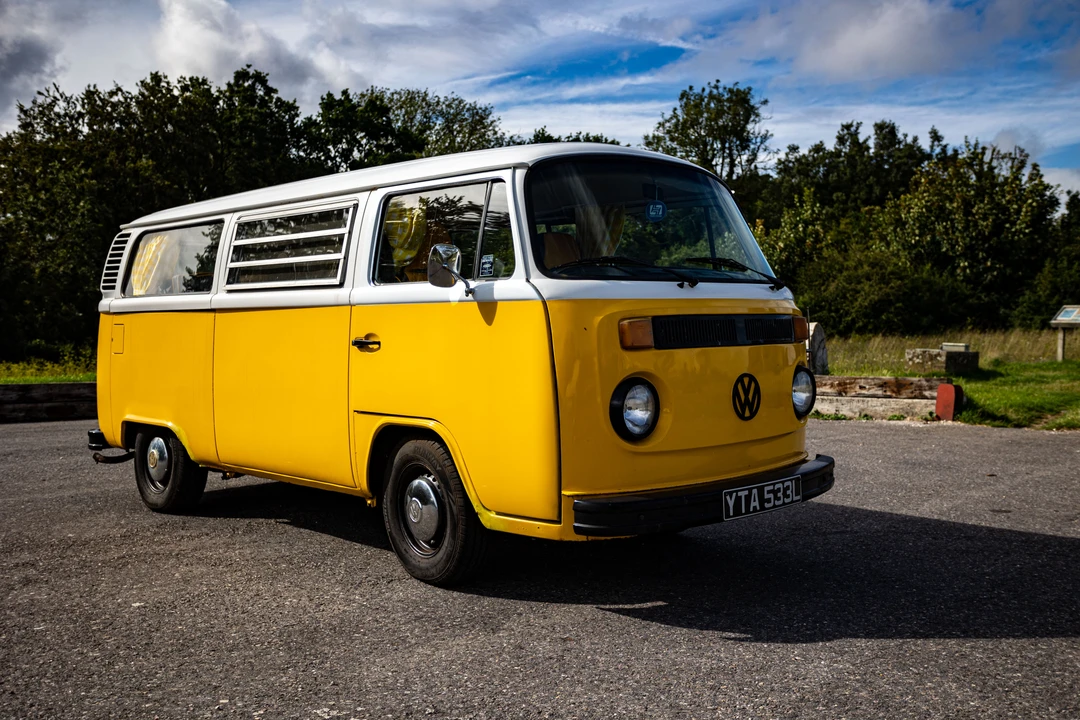 1973 Volkswagen Bay-Window Camper - Image 11 of 31