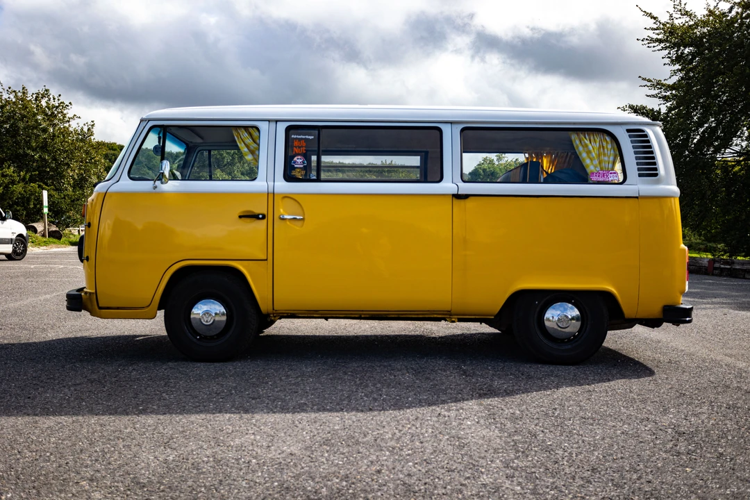 1973 Volkswagen Bay-Window Camper - Image 5 of 31