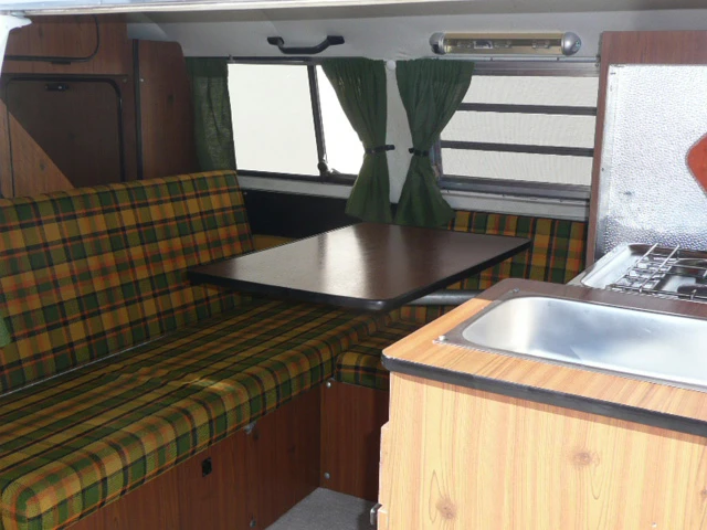 1973 Volkswagen Bay-Window Camper - Image 2 of 3
