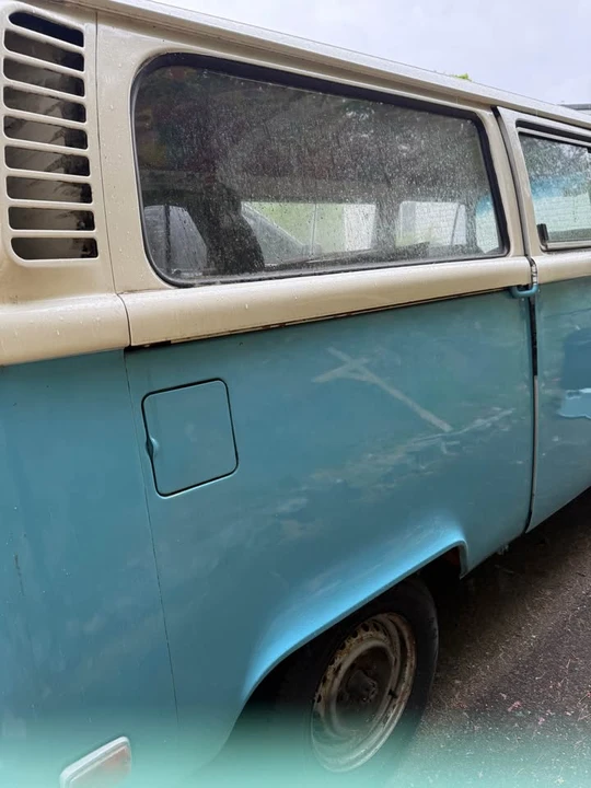 1973 Volkswagen Bay-Window Bus - Image 10 of 10