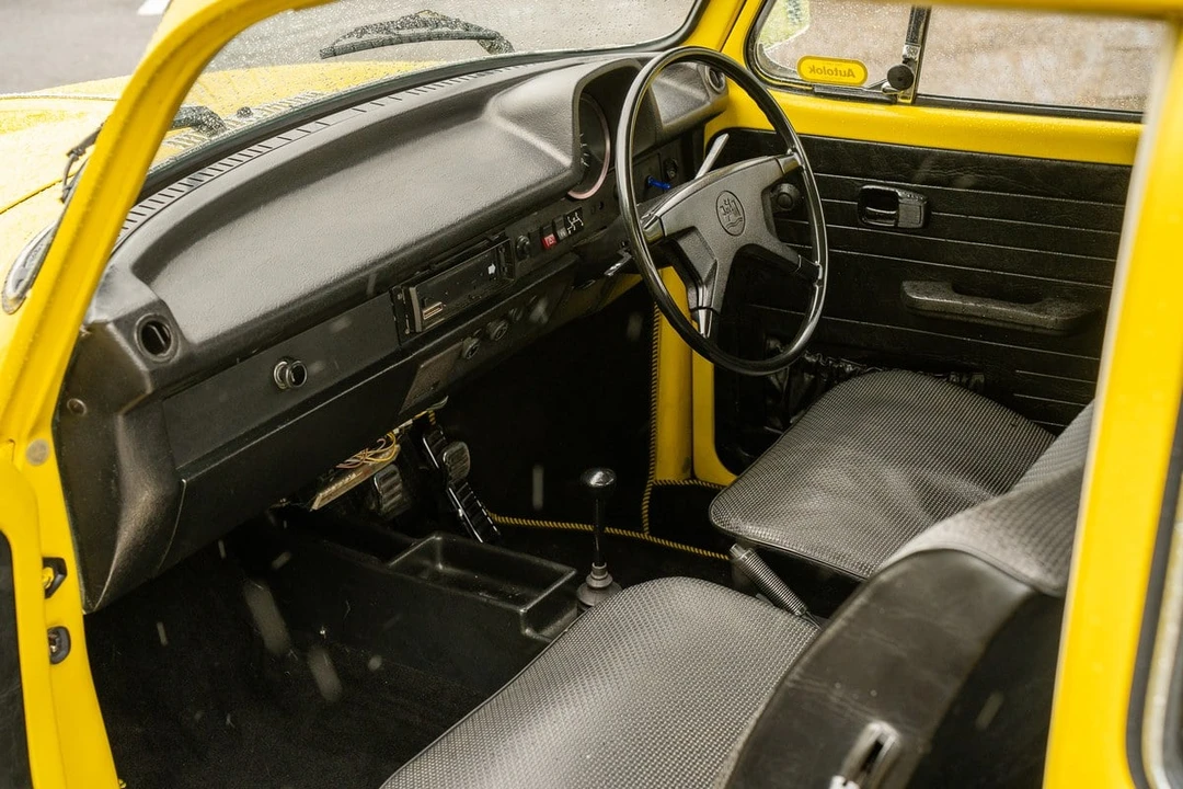 1973 Volkswagen Super Beetle - Image 20 of 30