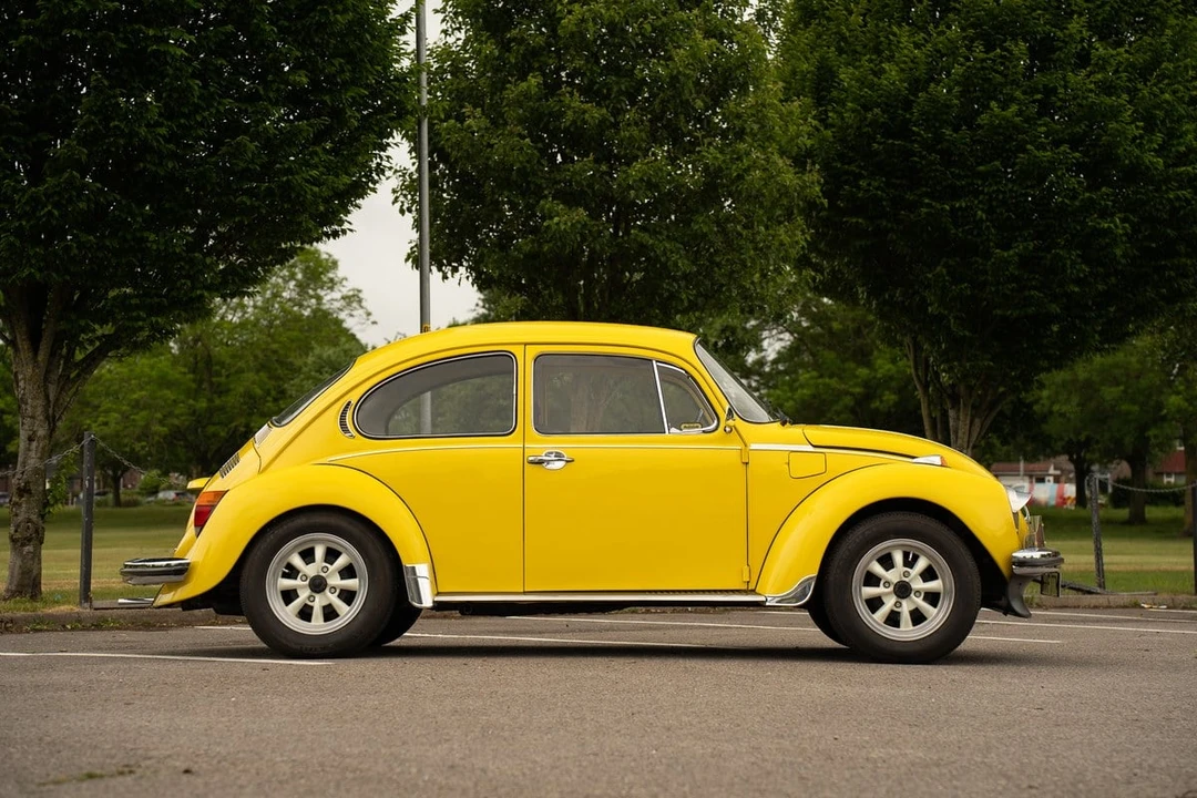 1973 Volkswagen Super Beetle - Image 11 of 30