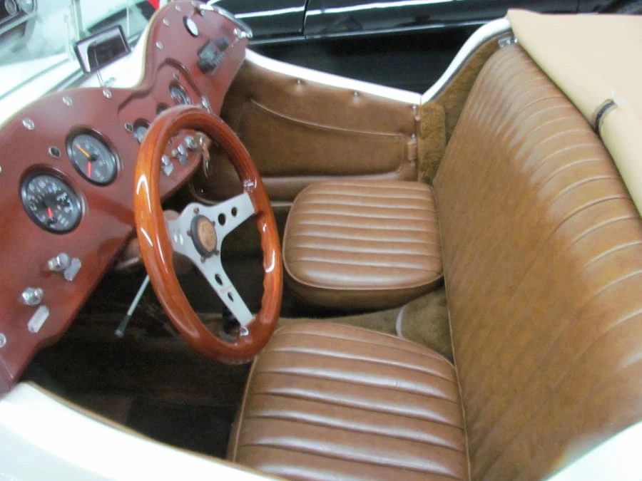 1973 Volkswagen Beetle - Image 4 of 9