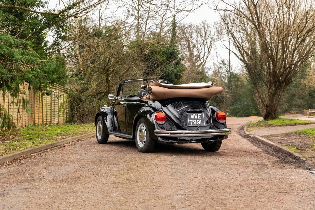 1973 Volkswagen Super Beetle - Image 10 of 30