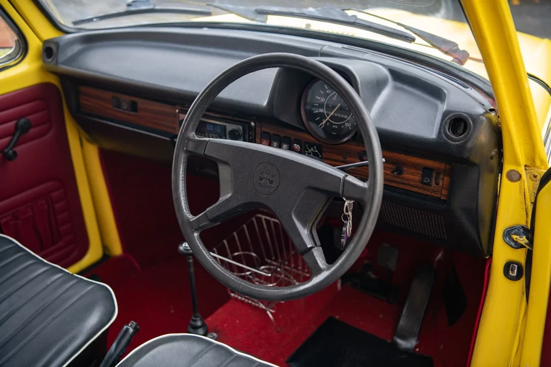 1973 Volkswagen Super Beetle - Image 3 of 30