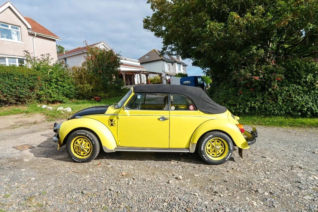 1973 Volkswagen Super Beetle - Image 16 of 31