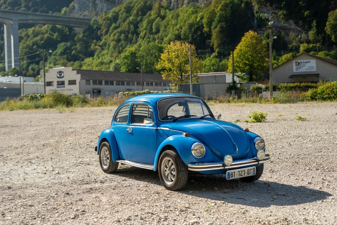 1973 Volkswagen Super Beetle - Image 10 of 30