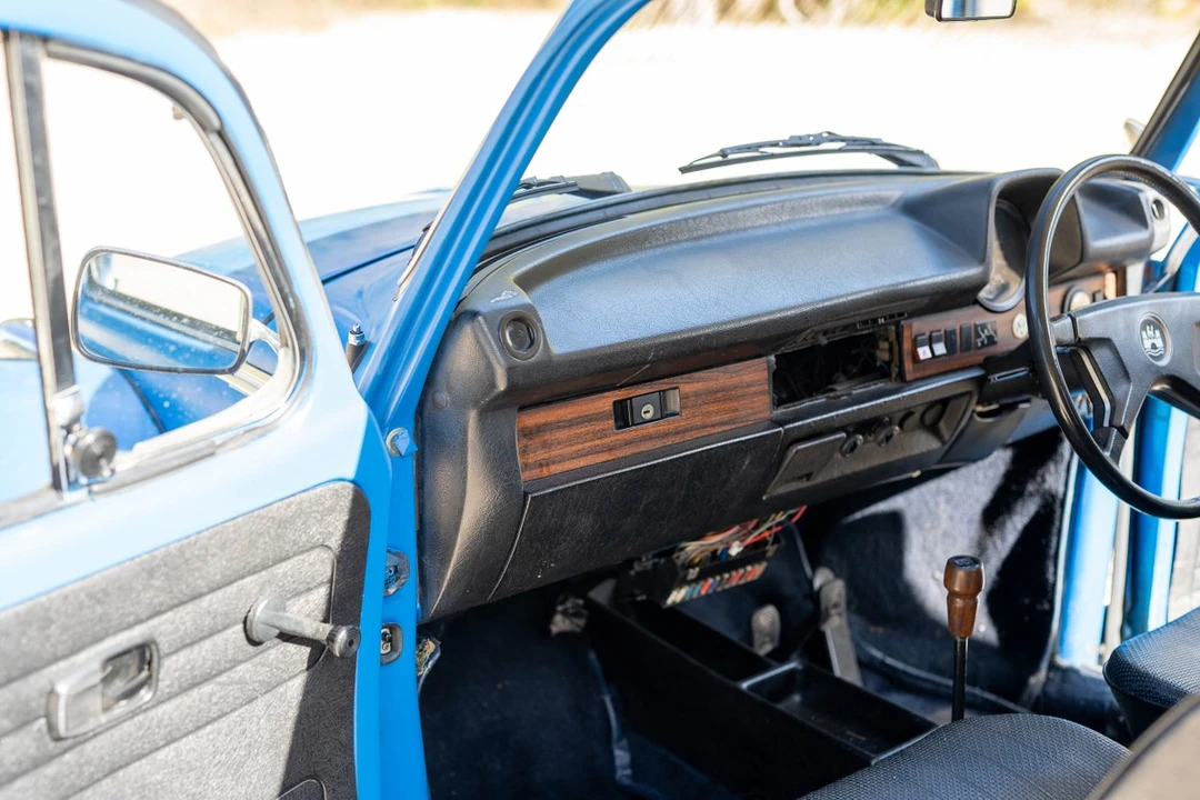 1973 Volkswagen Super Beetle - Image 20 of 30
