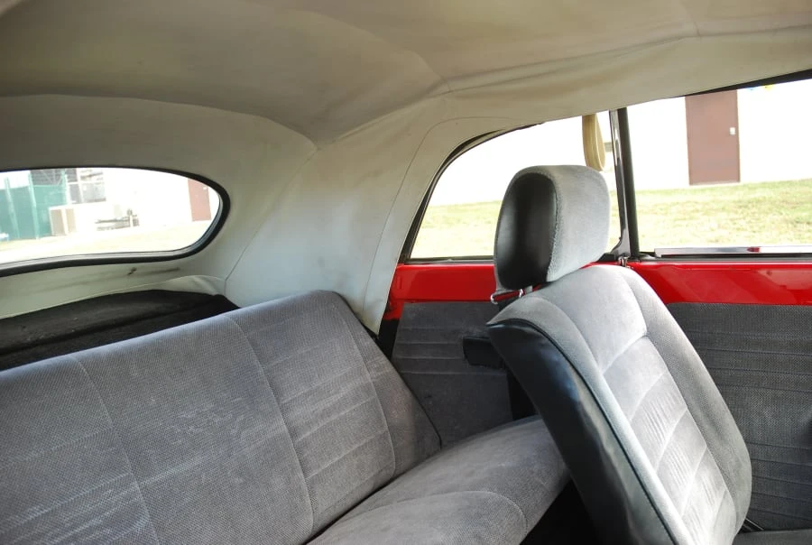 1973 Volkswagen Super Beetle - Image 5 of 12