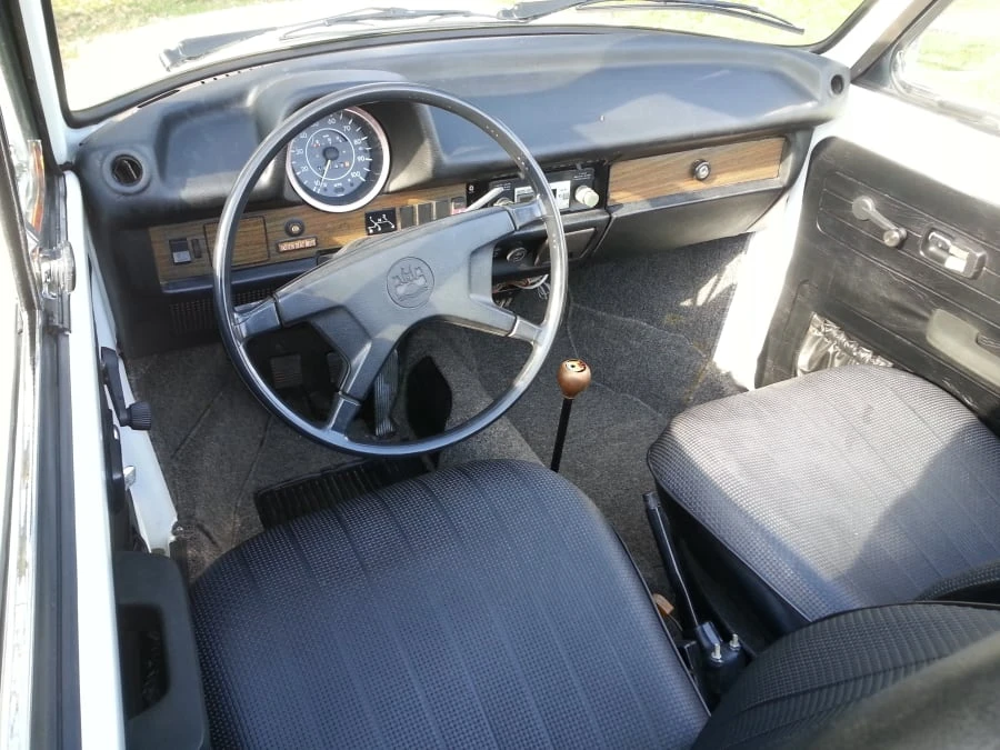 1973 Volkswagen Super Beetle - Image 2 of 4
