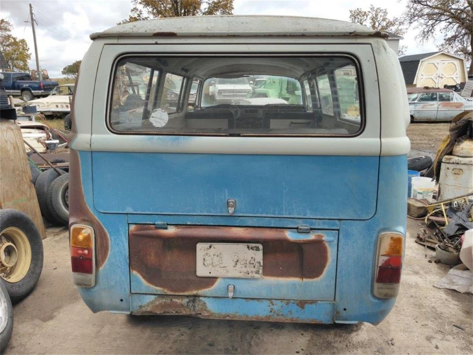 1973 Volkswagen Bay-Window Bus - Image 6 of 12