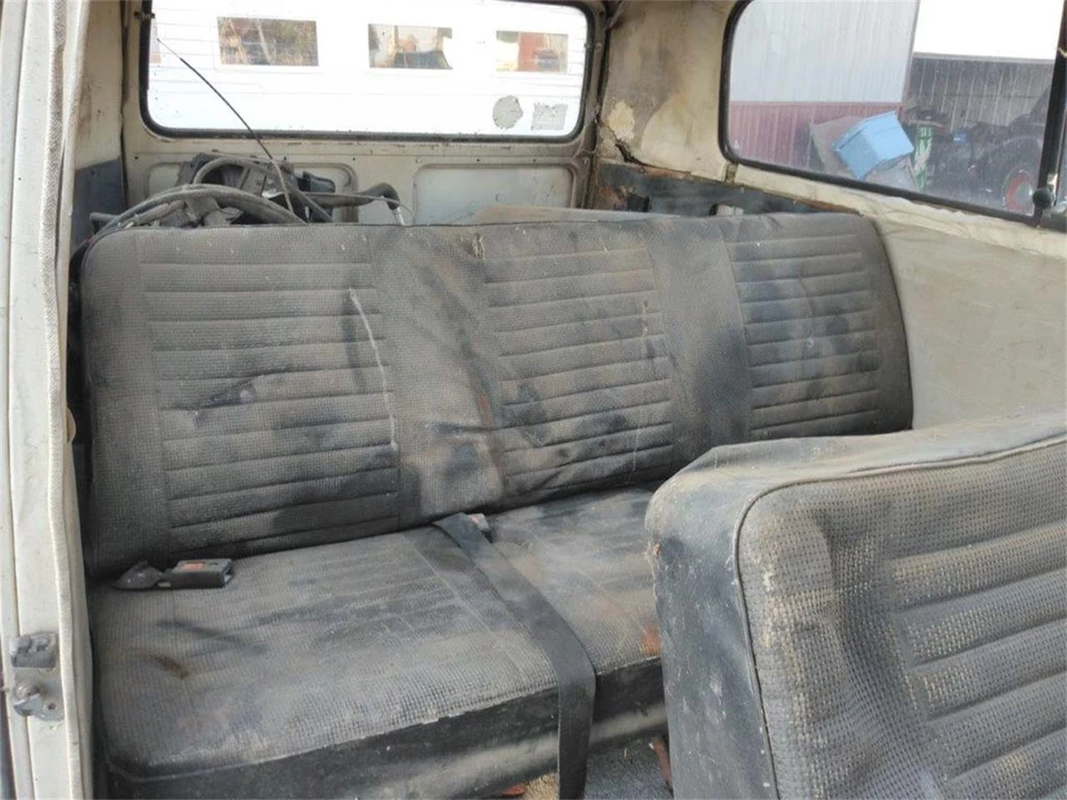 1973 Volkswagen Bay-Window Bus - Image 9 of 12