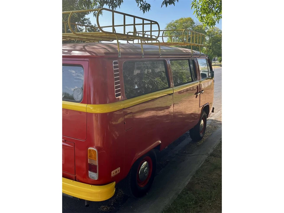 1973 Volkswagen Bay-Window Bus - Image 3 of 7