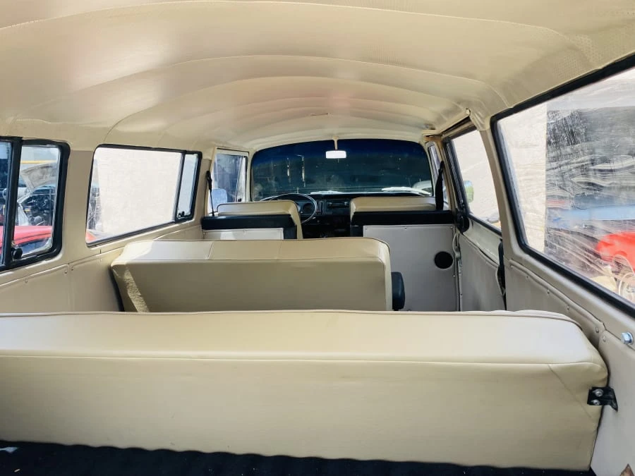 1973 Volkswagen Bay-Window Bus - Image 12 of 17