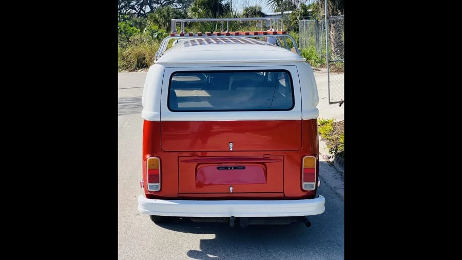 1973 Volkswagen Bay-Window Bus - Image 15 of 17