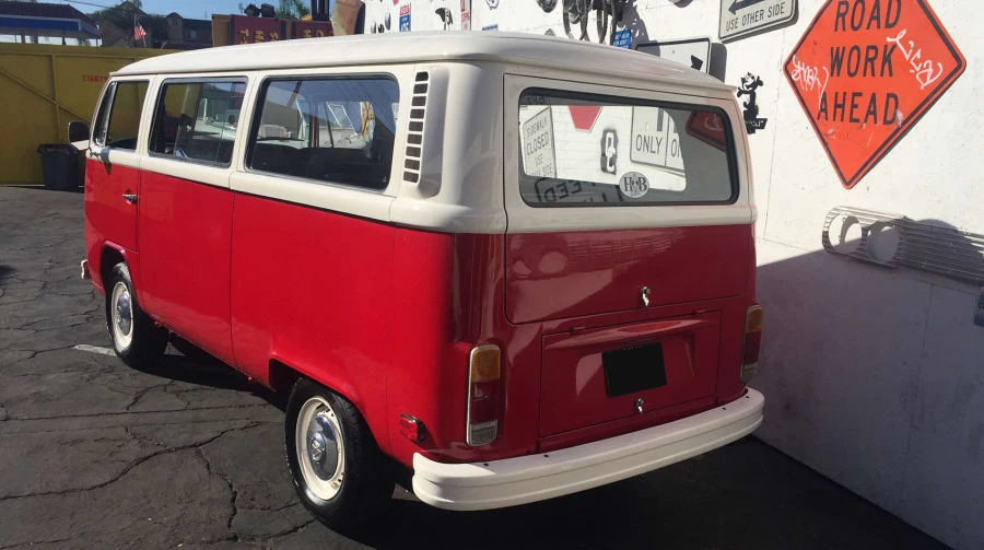1973 Volkswagen Bay-Window Bus - Image 3 of 9