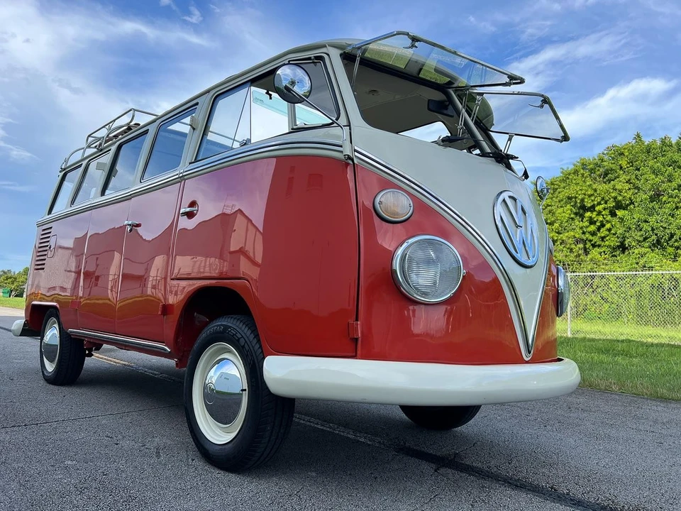 1973 Volkswagen Bay-Window Bus - Image 16 of 21