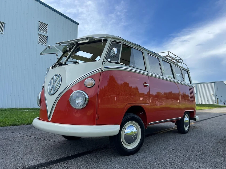1973 Volkswagen Bay-Window Bus - Image 7 of 21