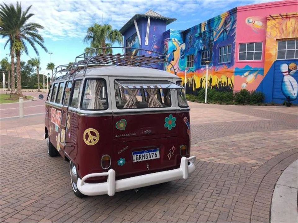 1973 Volkswagen Bay-Window Bus - Image 8 of 11