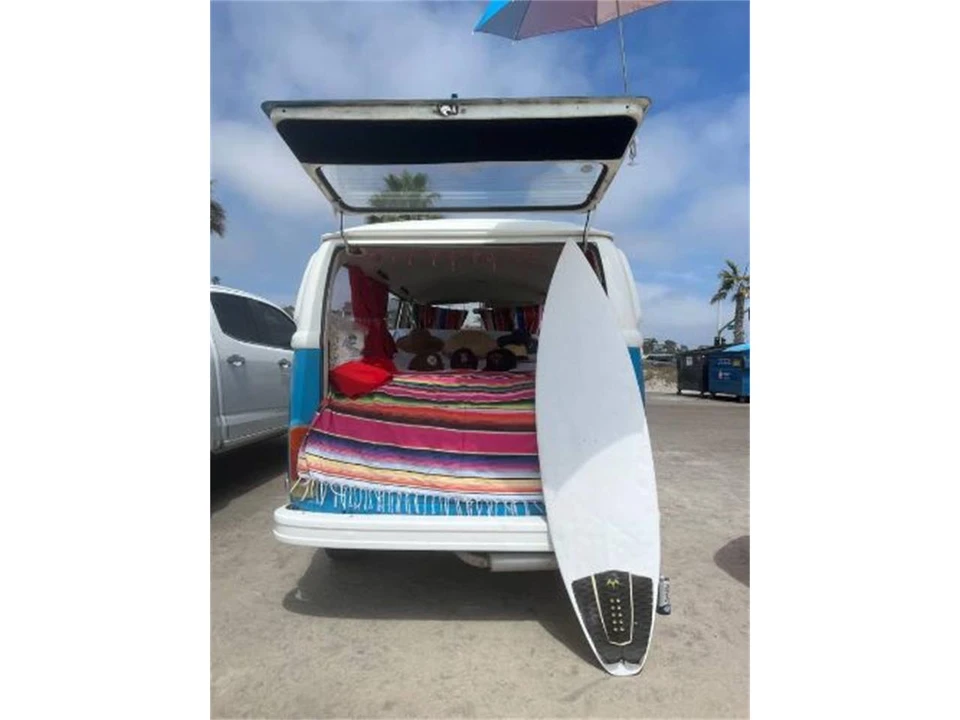1973 Volkswagen Bay-Window Bus - Image 6 of 7