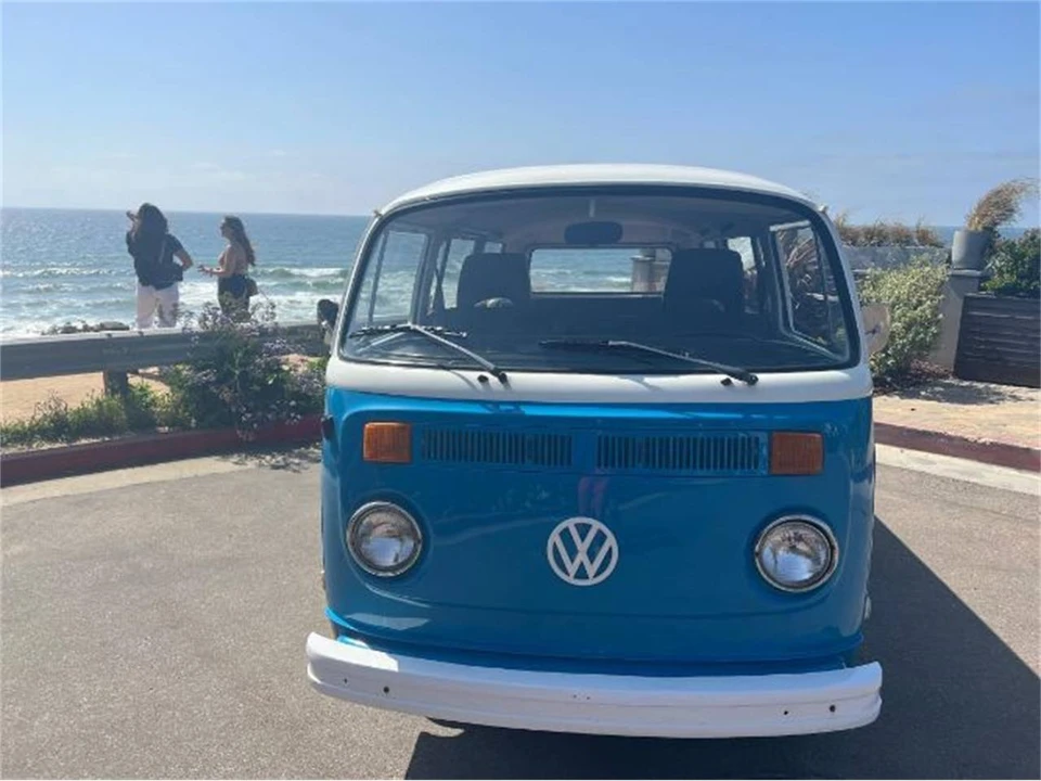 1973 Volkswagen Bay-Window Bus - Image 3 of 7