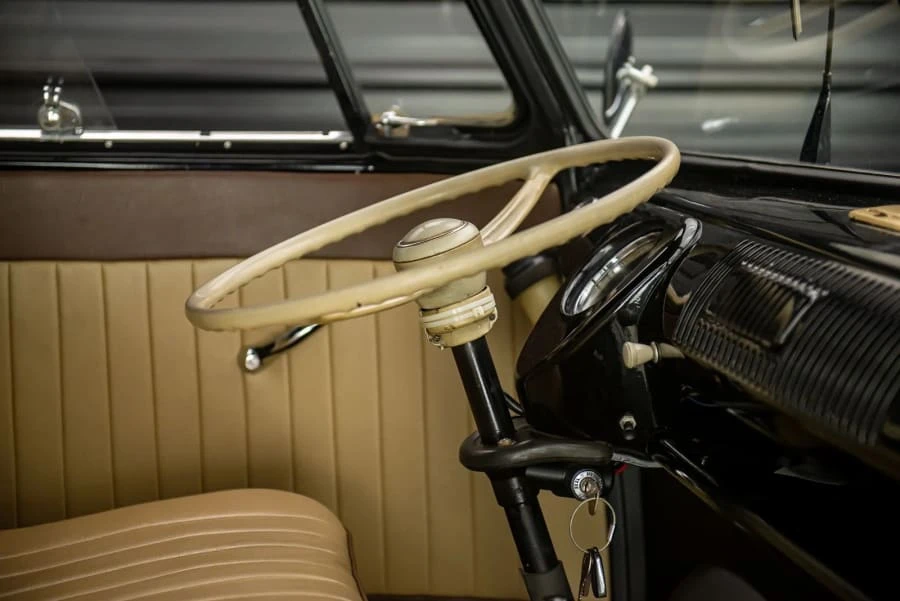 1973 Volkswagen Bay-Window Bus - Image 13 of 20