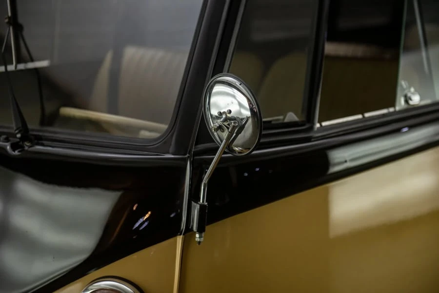1973 Volkswagen Bay-Window Bus - Image 4 of 20