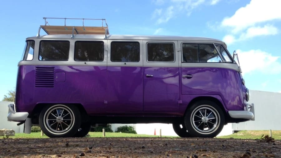 1973 Volkswagen Bay-Window Bus - Image 2 of 12