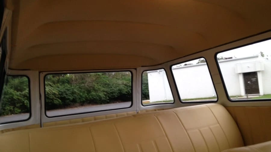 1973 Volkswagen Bay-Window Bus - Image 7 of 12