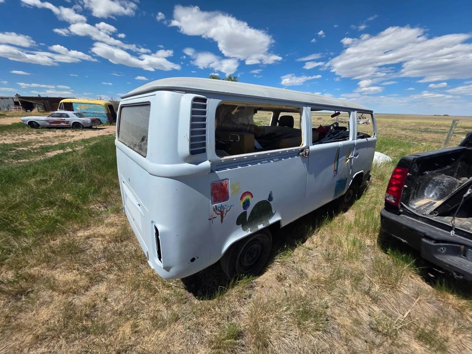 1973 Volkswagen Bay-Window Bus - Image 5 of 6